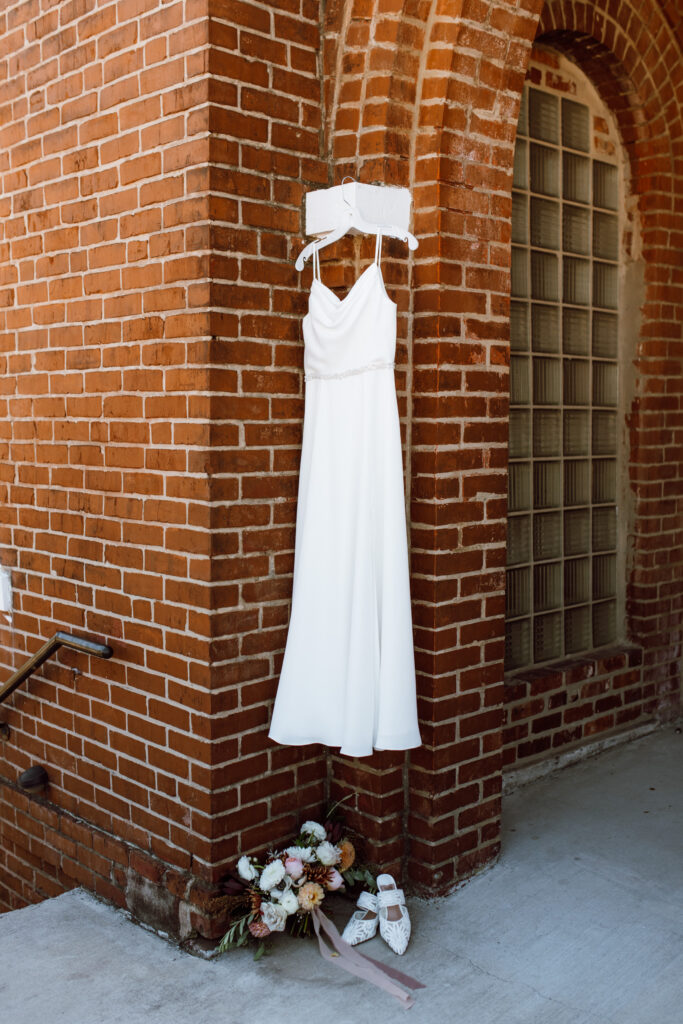 These wedding details made this fall tennessee wedding even more stunning for me to photograph. 