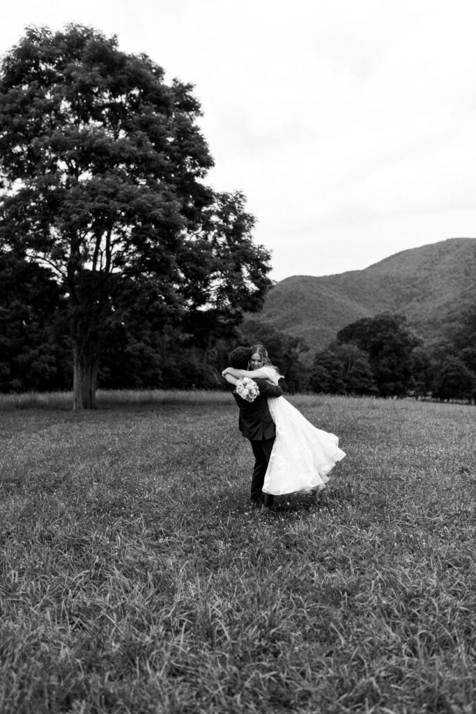 East Tennessee Summer Wedding